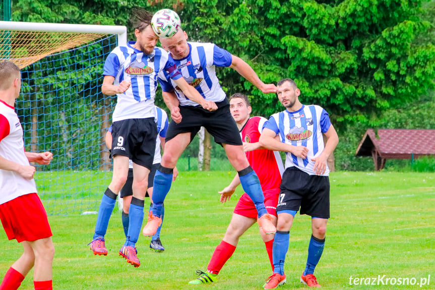 Piastovia Miejsce Piastowe - LKS Głowienka 0:1