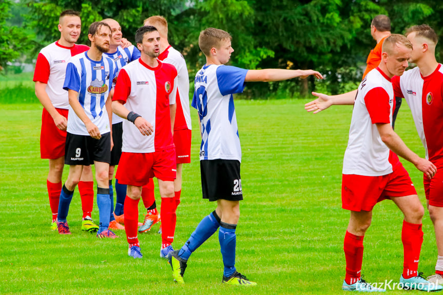 Piastovia Miejsce Piastowe - LKS Głowienka 0:1