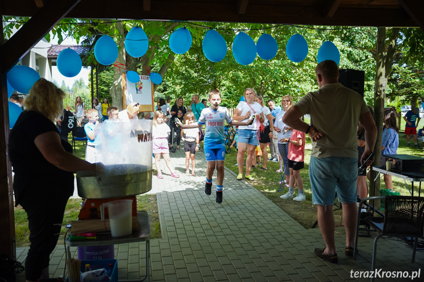 Piknik wakacyjny na Osiedlu Stefana Grota - Roweckiego w Krośnie