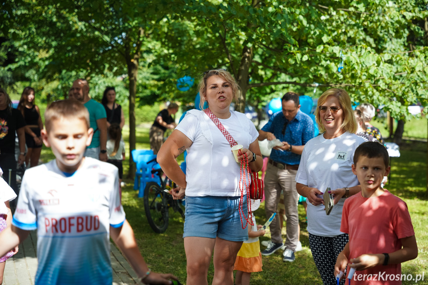 Piknik wakacyjny na Osiedlu Stefana Grota - Roweckiego w Krośnie