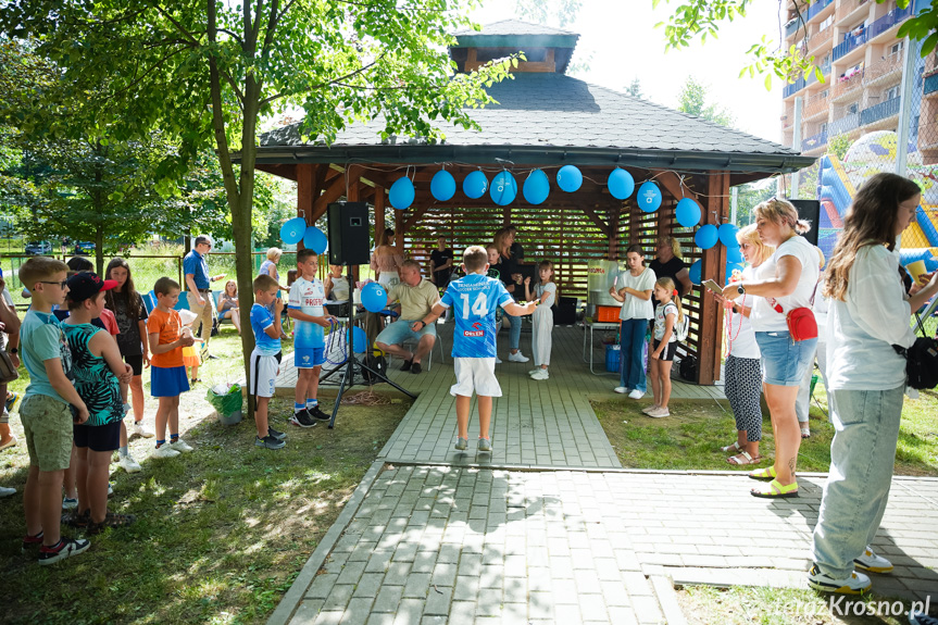 Piknik wakacyjny na Osiedlu Stefana Grota - Roweckiego w Krośnie