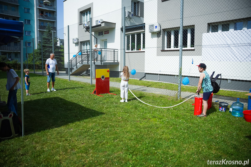 Piknik wakacyjny na Osiedlu Stefana Grota - Roweckiego w Krośnie