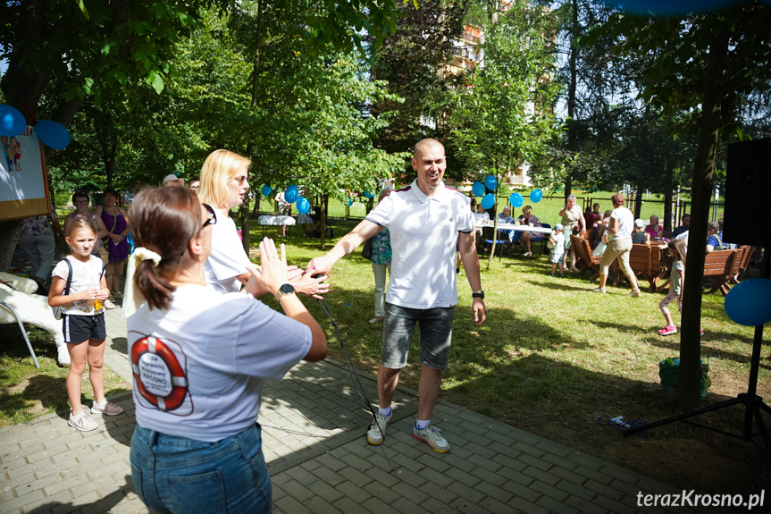 Piknik wakacyjny na Osiedlu Stefana Grota - Roweckiego w Krośnie