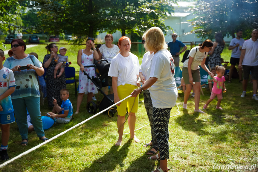 Piknik wakacyjny na Osiedlu Stefana Grota - Roweckiego w Krośnie