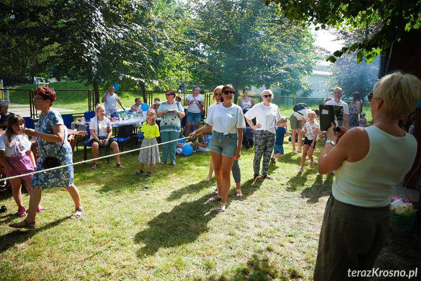 Piknik wakacyjny na Osiedlu Stefana Grota - Roweckiego w Krośnie