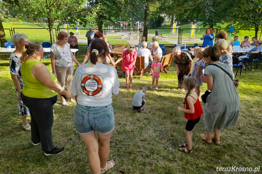 Piknik wakacyjny na Osiedlu Stefana Grota - Roweckiego w Krośnie