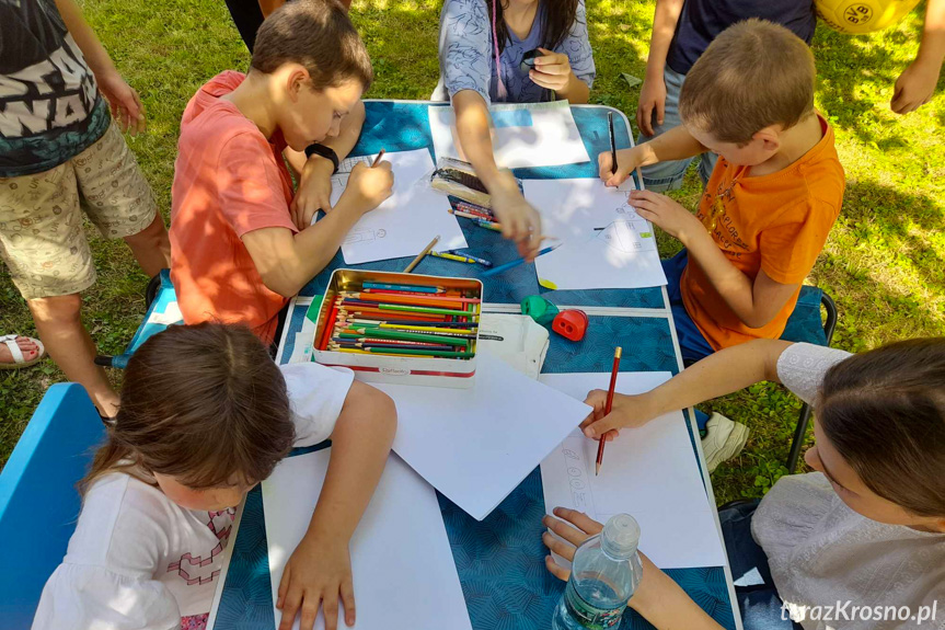 Piknik wakacyjny na Osiedlu Stefana Grota - Roweckiego w Krośnie