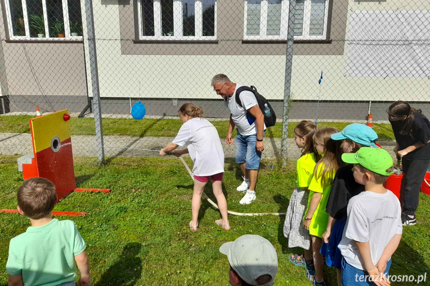 Piknik wakacyjny na Osiedlu Stefana Grota - Roweckiego w Krośnie