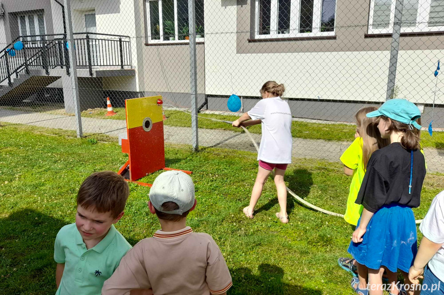 Piknik wakacyjny na Osiedlu Stefana Grota - Roweckiego w Krośnie