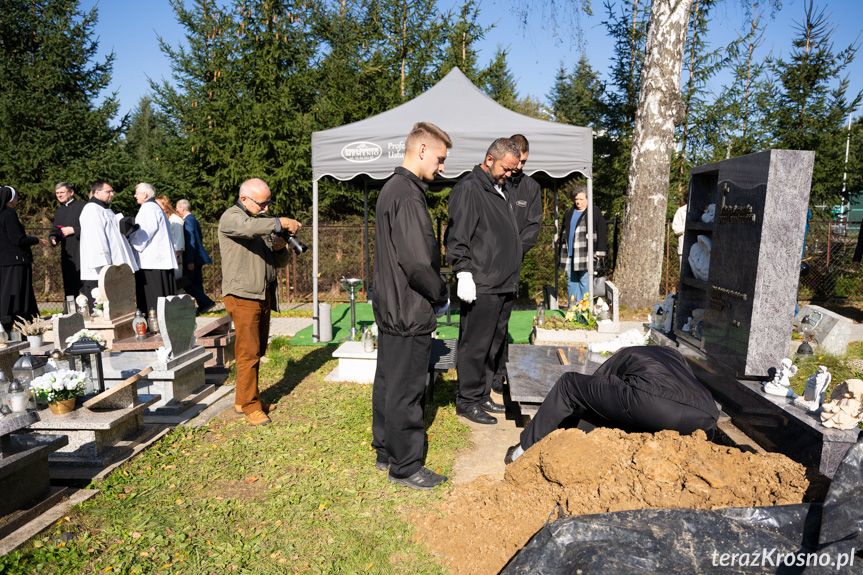 Pochówek dzieci zmarłych przed urodzeniem