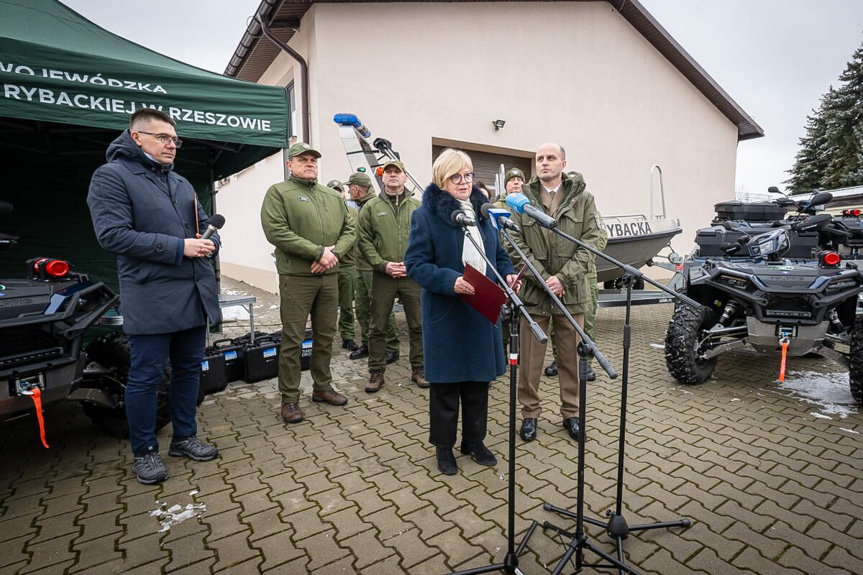 Podkarpacie. Nowy sprzęt dla Państwowej Straży Rybackiej