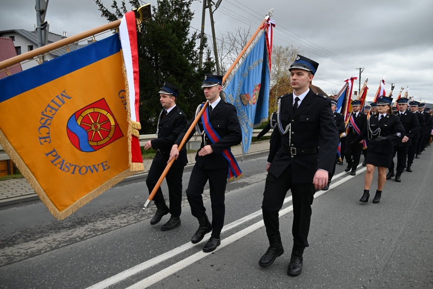 Połączeni Flagą w Miejscu Piastowym 2023