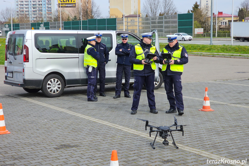 Policyjny dron nad krośnieńskimi ulicami