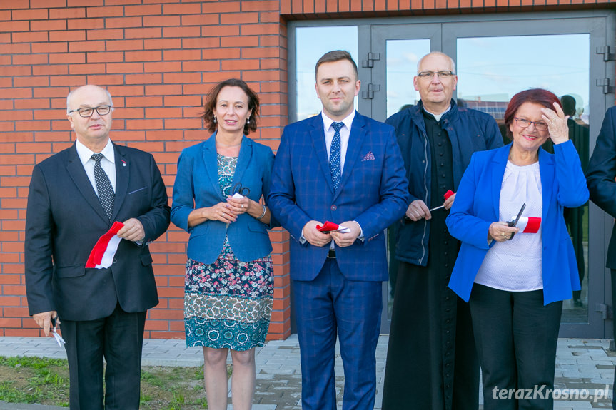 Poświęcenie i oddanie do użytku nowego budynku użyteczności publicznej w Pustynach