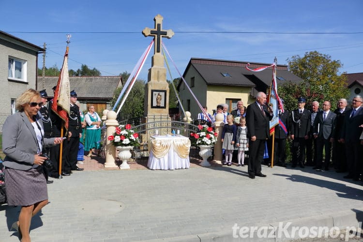 Poświęcenie kapliczki we Wróbliku Królewskim