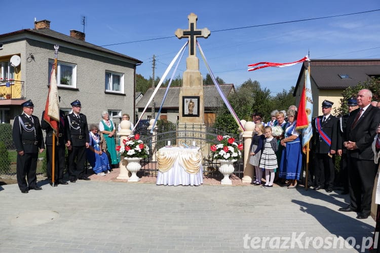 Poświęcenie kapliczki we Wróbliku Królewskim