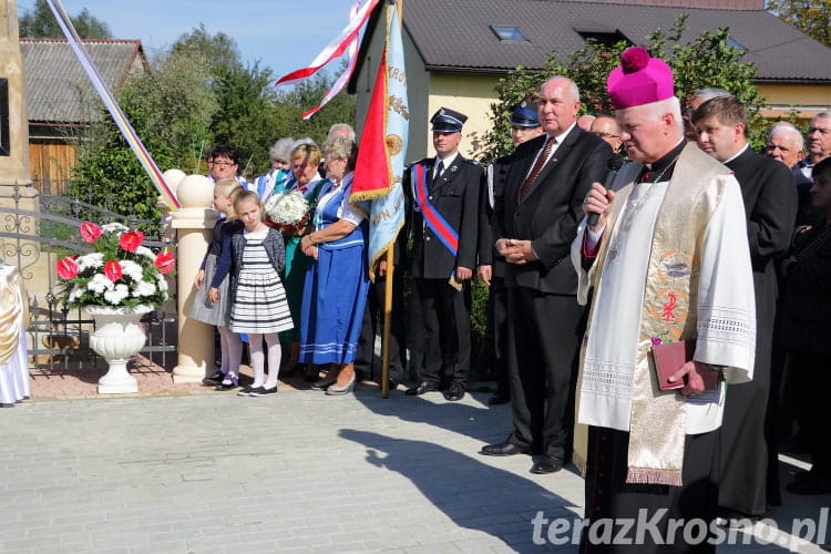 Poświęcenie kapliczki we Wróbliku Królewskim