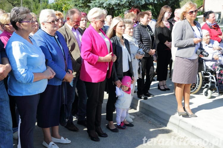 Poświęcenie kapliczki we Wróbliku Królewskim