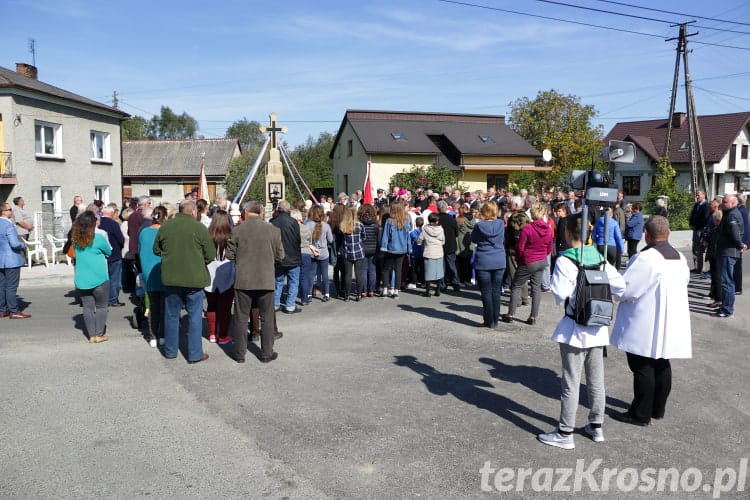 Poświęcenie kapliczki we Wróbliku Królewskim