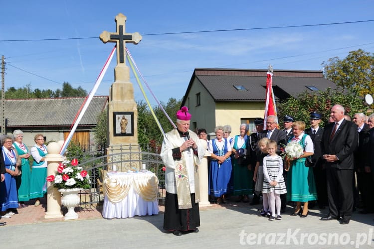 Poświęcenie kapliczki we Wróbliku Królewskim