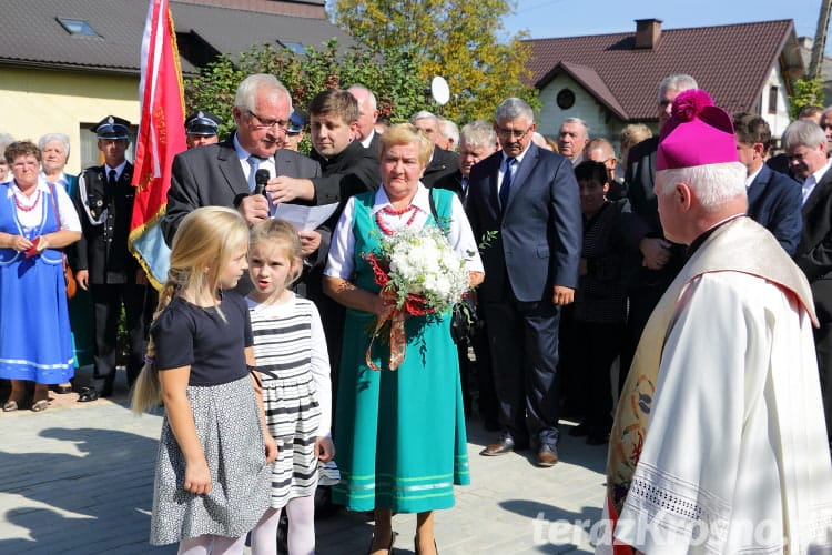 Poświęcenie kapliczki we Wróbliku Królewskim