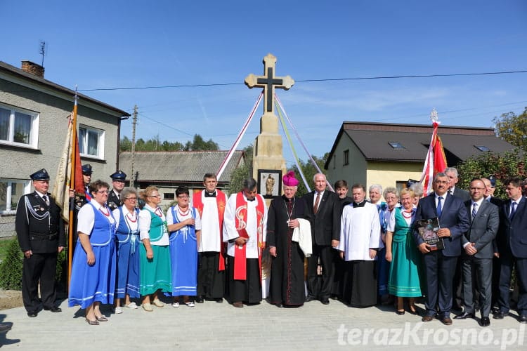 Poświęcenie kapliczki we Wróbliku Królewskim