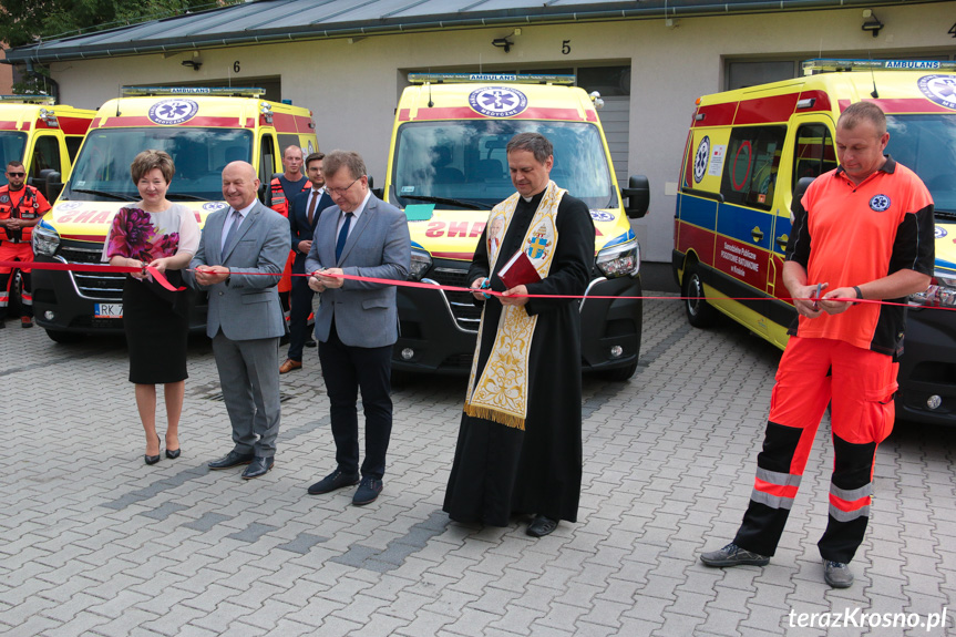 Poświęcenie karetek pogotowia w Krośnie