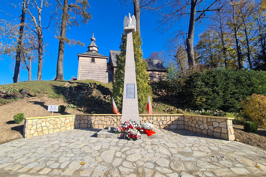 Poświęcenie odrestaurowanego pomnika w Króliku Polskim