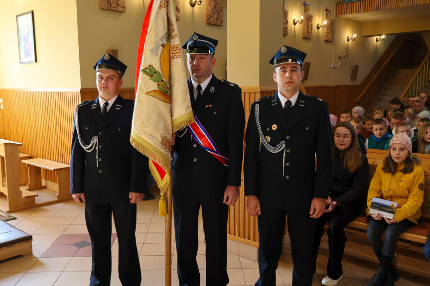 Poświęcenie odrestaurowanego pomnika w Króliku Polskim