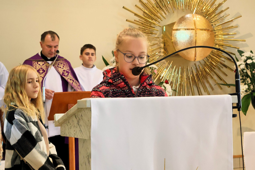 Poświęcenie odrestaurowanego pomnika w Króliku Polskim