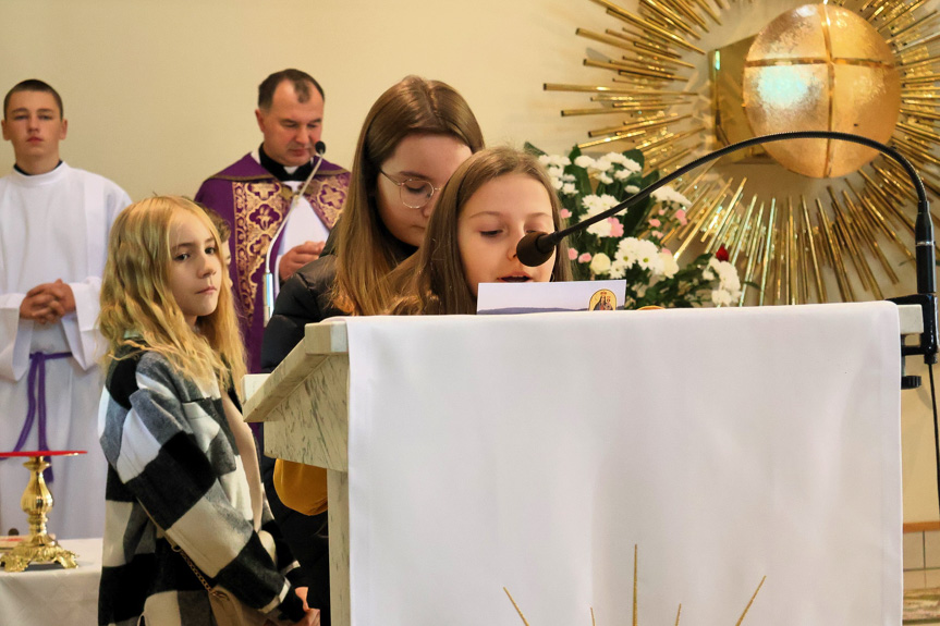 Poświęcenie odrestaurowanego pomnika w Króliku Polskim