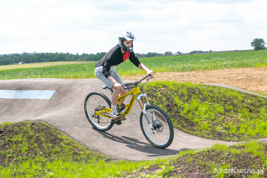 Poświęcenie pumptracku w Miejscu Piastowym