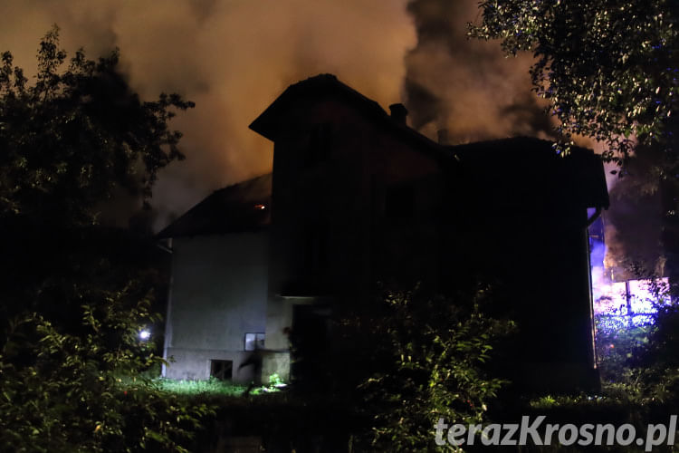 Pożar domu przy ul. Podkarpackiej w Krośnie