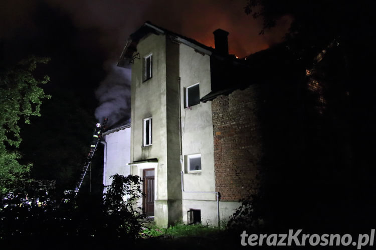 Pożar domu przy ul. Podkarpackiej w Krośnie