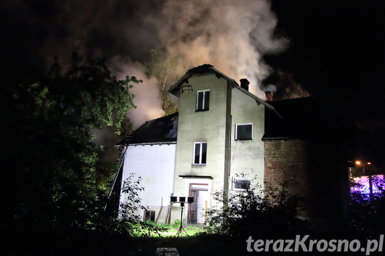 Pożar domu przy ul. Podkarpackiej w Krośnie