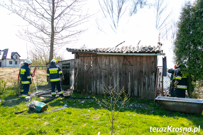 Pożar altany w Pustynach