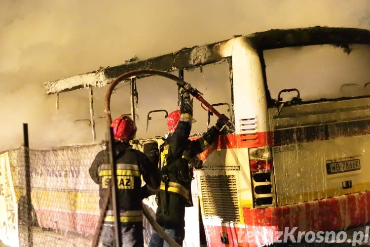 Pożar autobusu na dworcu