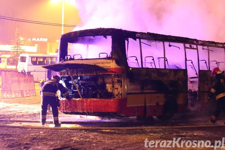 Pożar autobusu na dworcu