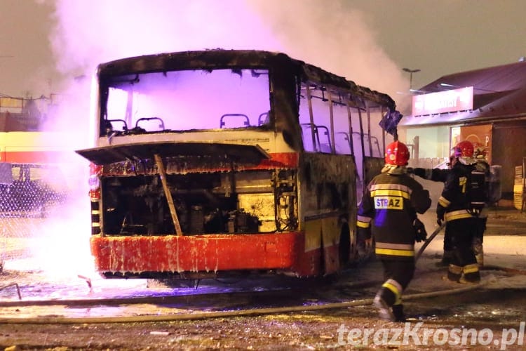 Pożar autobusu na dworcu