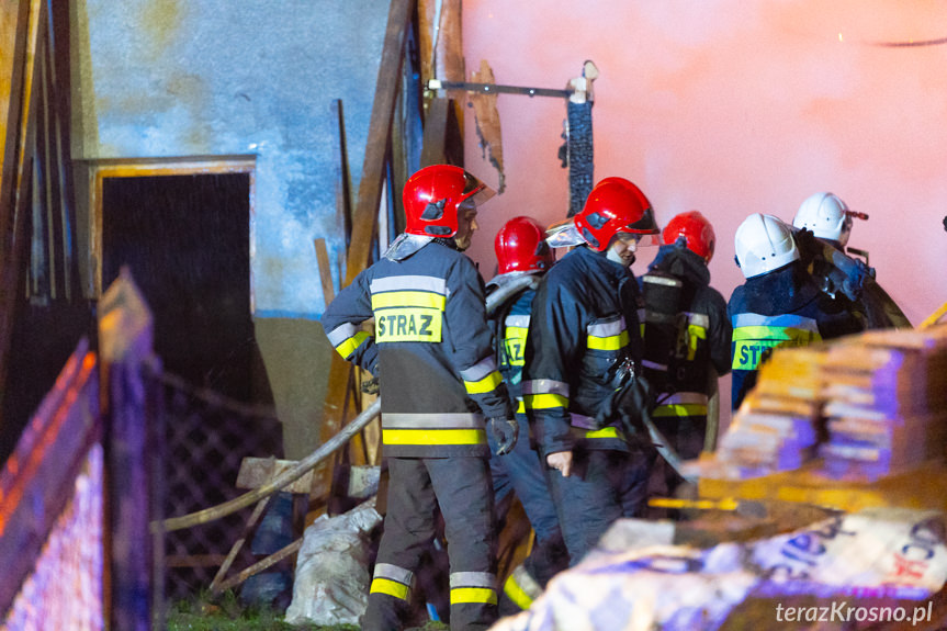 Pożar budynku gospodarczego w Długiem