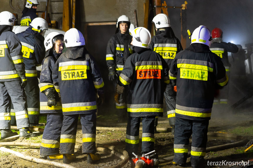 Pożar budynku gospodarczego w Długiem