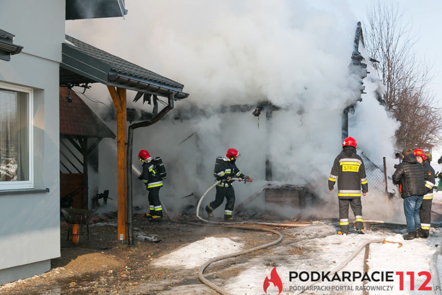 Pożar budynku gospodarczego w Dobieszynie