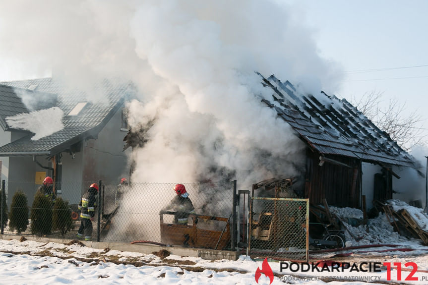 Pożar budynku gospodarczego w Dobieszynie