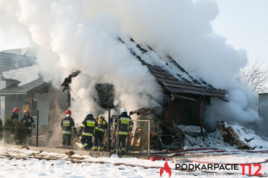 Pożar budynku gospodarczego w Dobieszynie