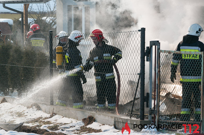 Pożar budynku gospodarczego w Dobieszynie