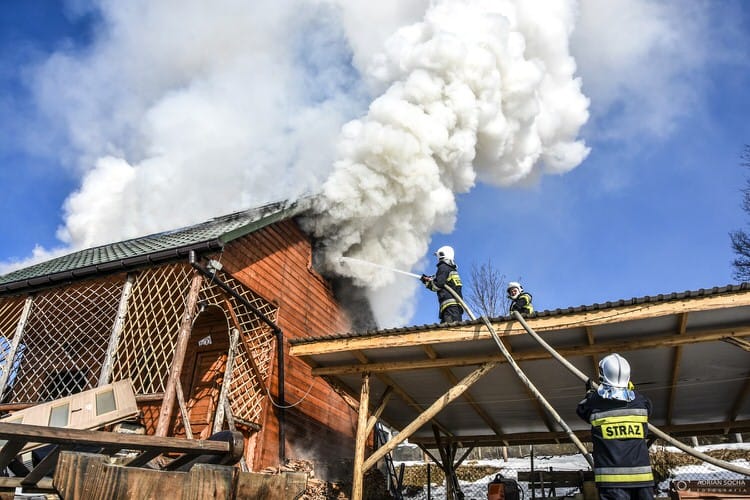 Pożar budynku gospodarczego w Lubatowej