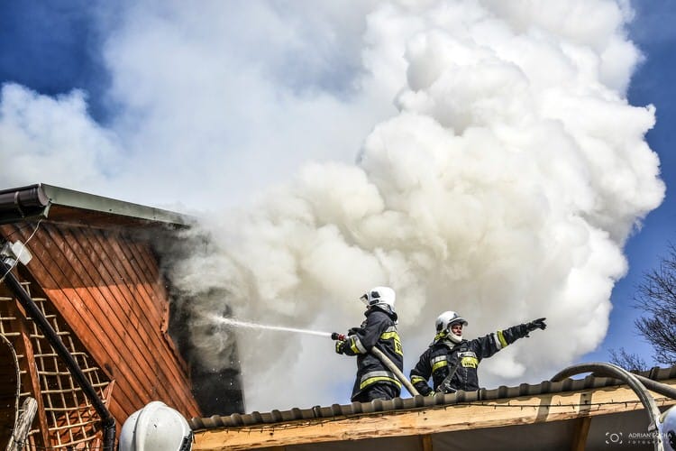 Pożar budynku gospodarczego w Lubatowej