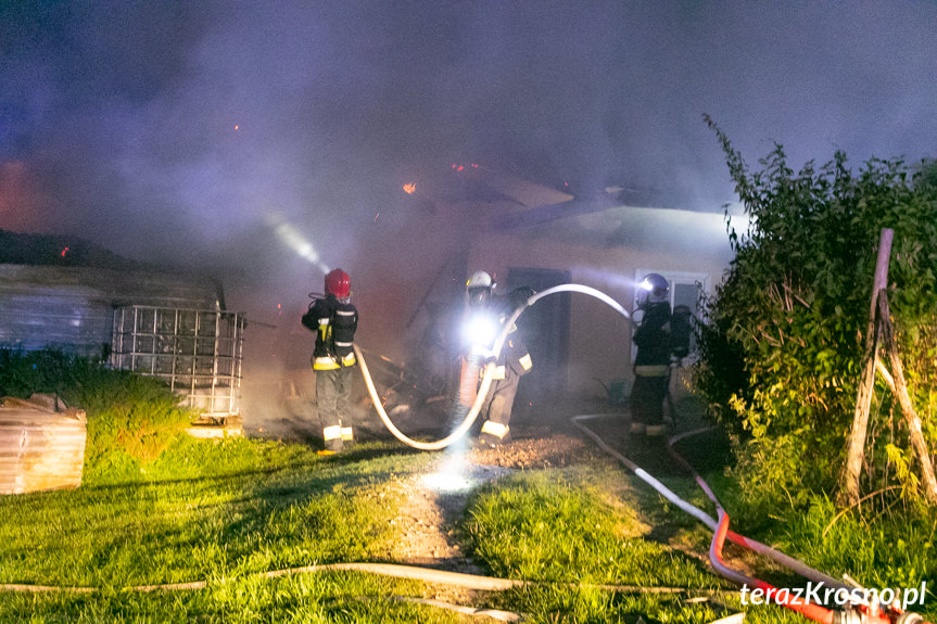 Pożar budynku gospodarczego w Wojaszówce