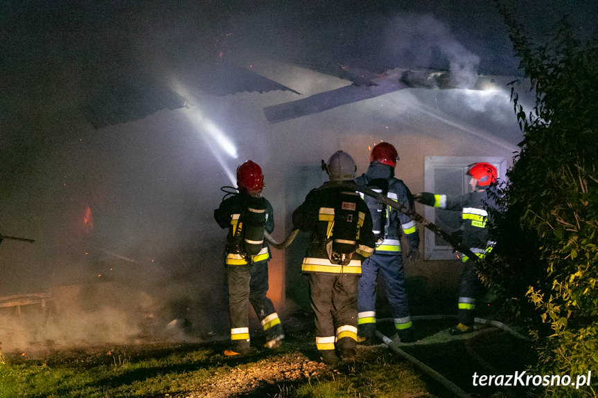 Pożar budynku gospodarczego w Wojaszówce