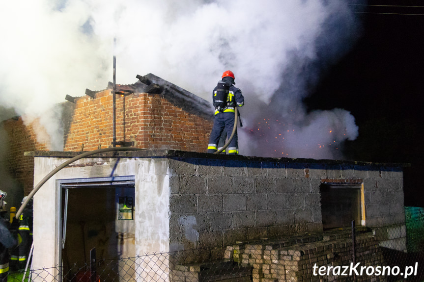 Pożar budynku gospodarczego w Żarnowcu